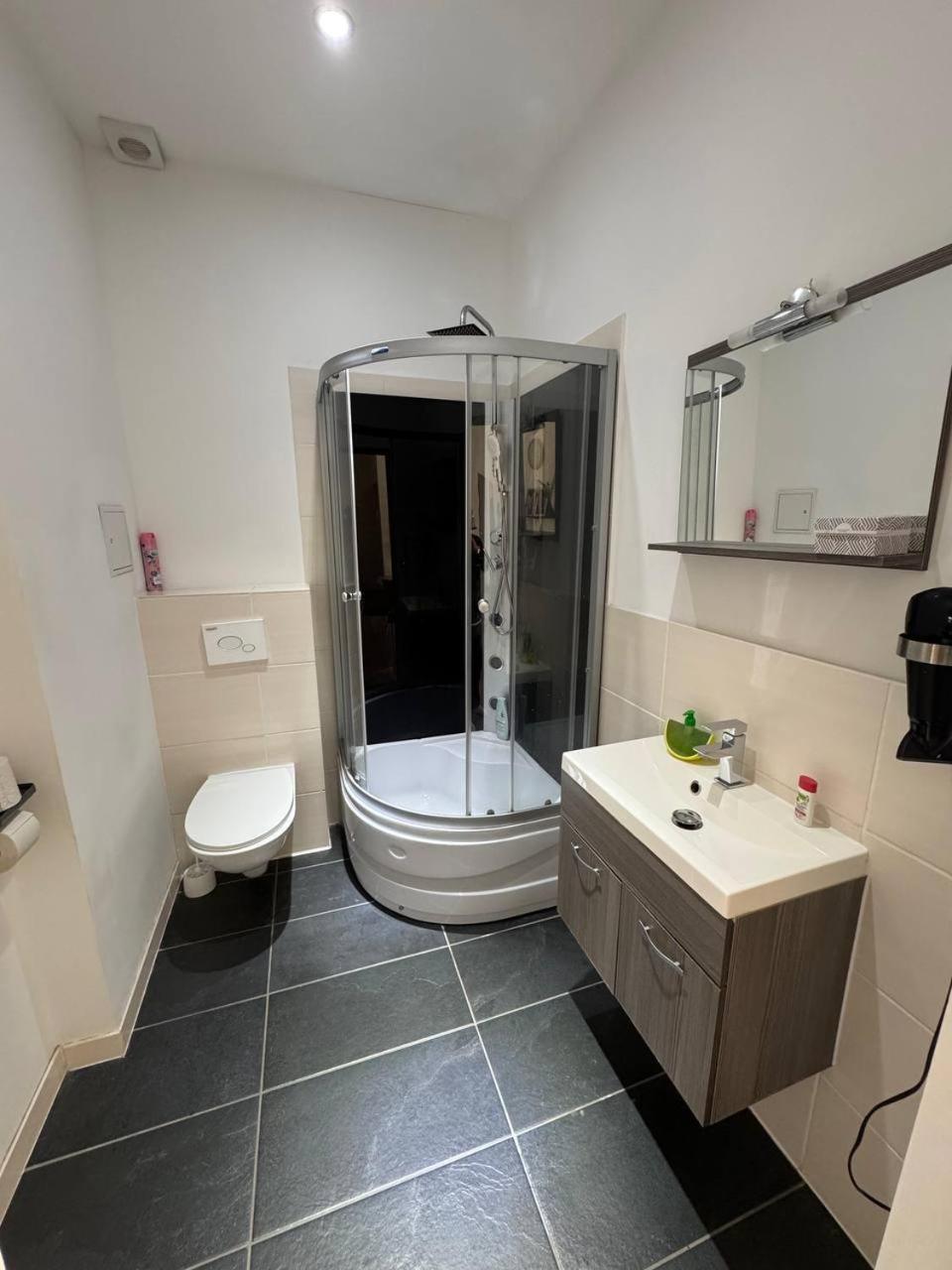 Cocon Zeitz Apartment Ngoại thất bức ảnh